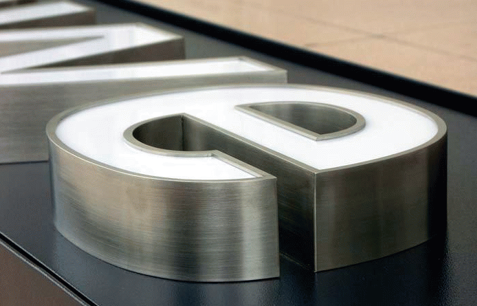 Letreiros e letras caixa